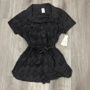 New Black sun design plush Button-Up Romper size L
